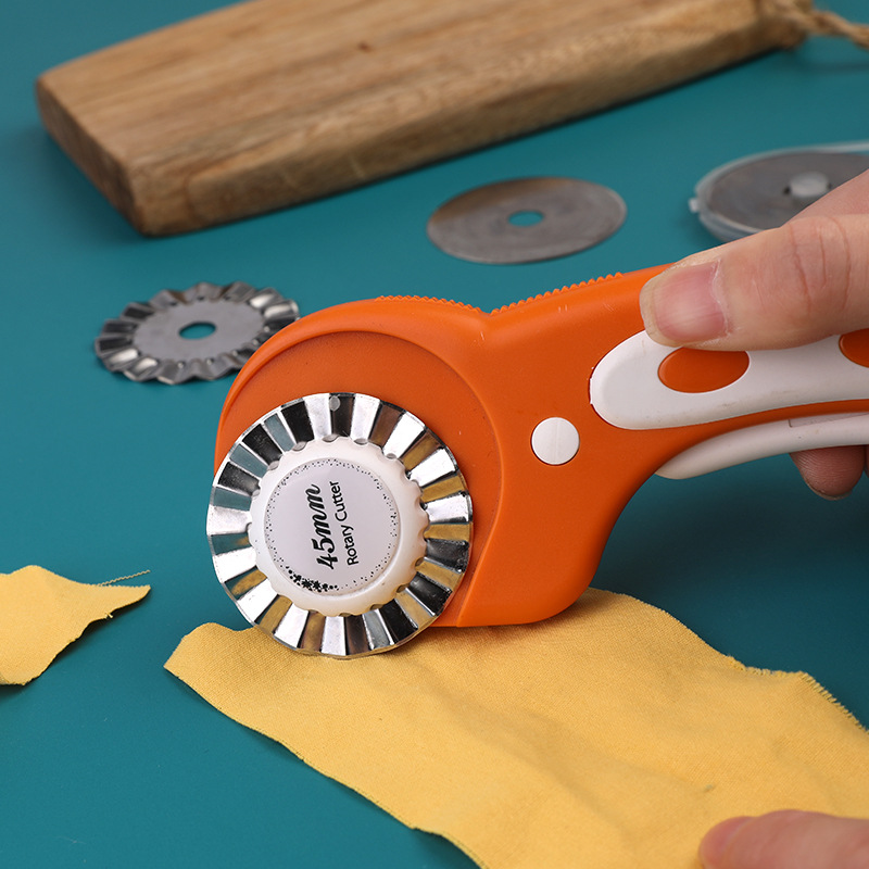 1 Stück 28/45mm Rollschneiderk – Rotary Cutter For Fabric 45Mm Bewertung und Preis