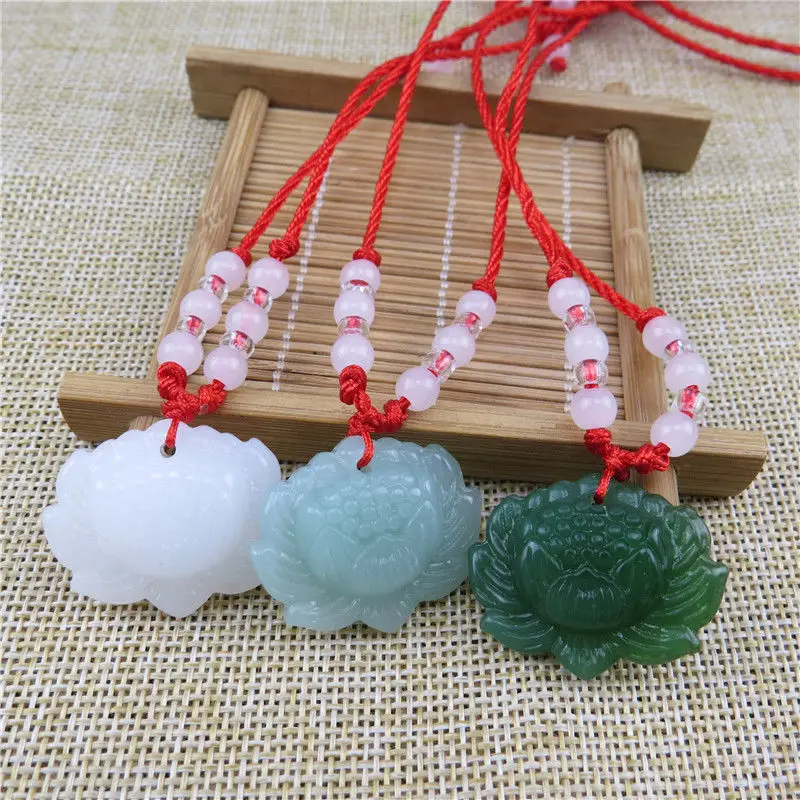 Natürliche grüne Jade-Lotus-An – Beading Bewertung und Preis
