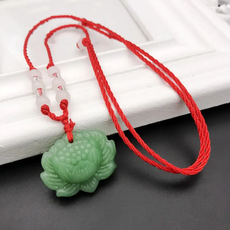Natürliche grüne Jade-Lotus-An – Beading Bewertung und Preis